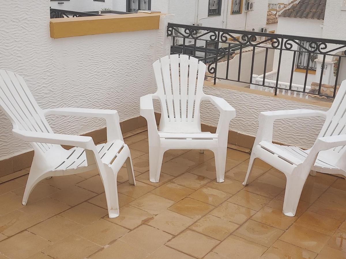 Orihuela - Sleeps 6 - Pool - Parking - Petfriendly Villa ภายนอก รูปภาพ