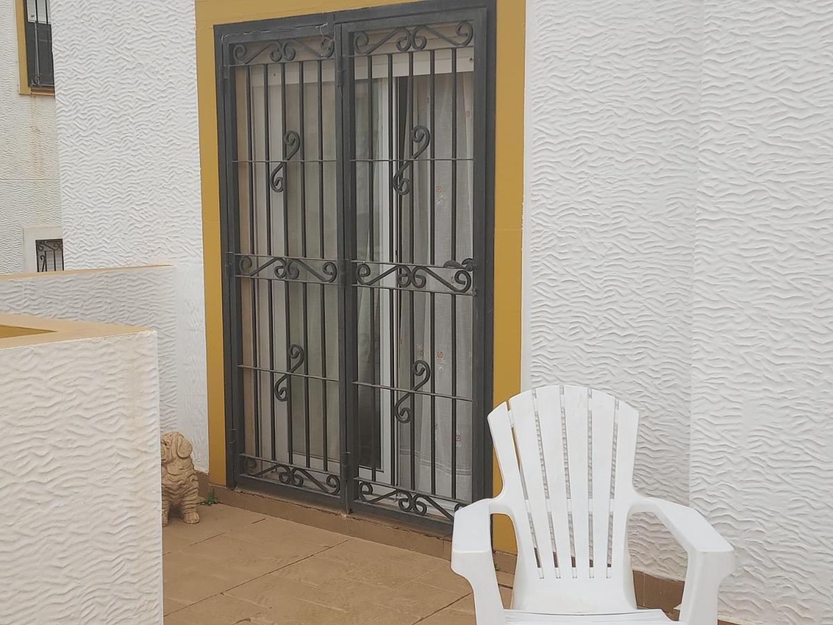 Orihuela - Sleeps 6 - Pool - Parking - Petfriendly Villa ภายนอก รูปภาพ