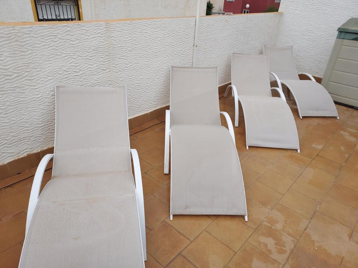 Orihuela - Sleeps 6 - Pool - Parking - Petfriendly Villa ภายนอก รูปภาพ