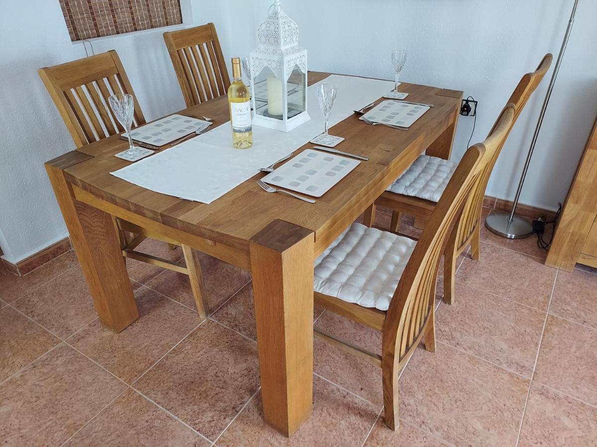 Orihuela - Sleeps 6 - Pool - Parking - Petfriendly Villa ภายนอก รูปภาพ