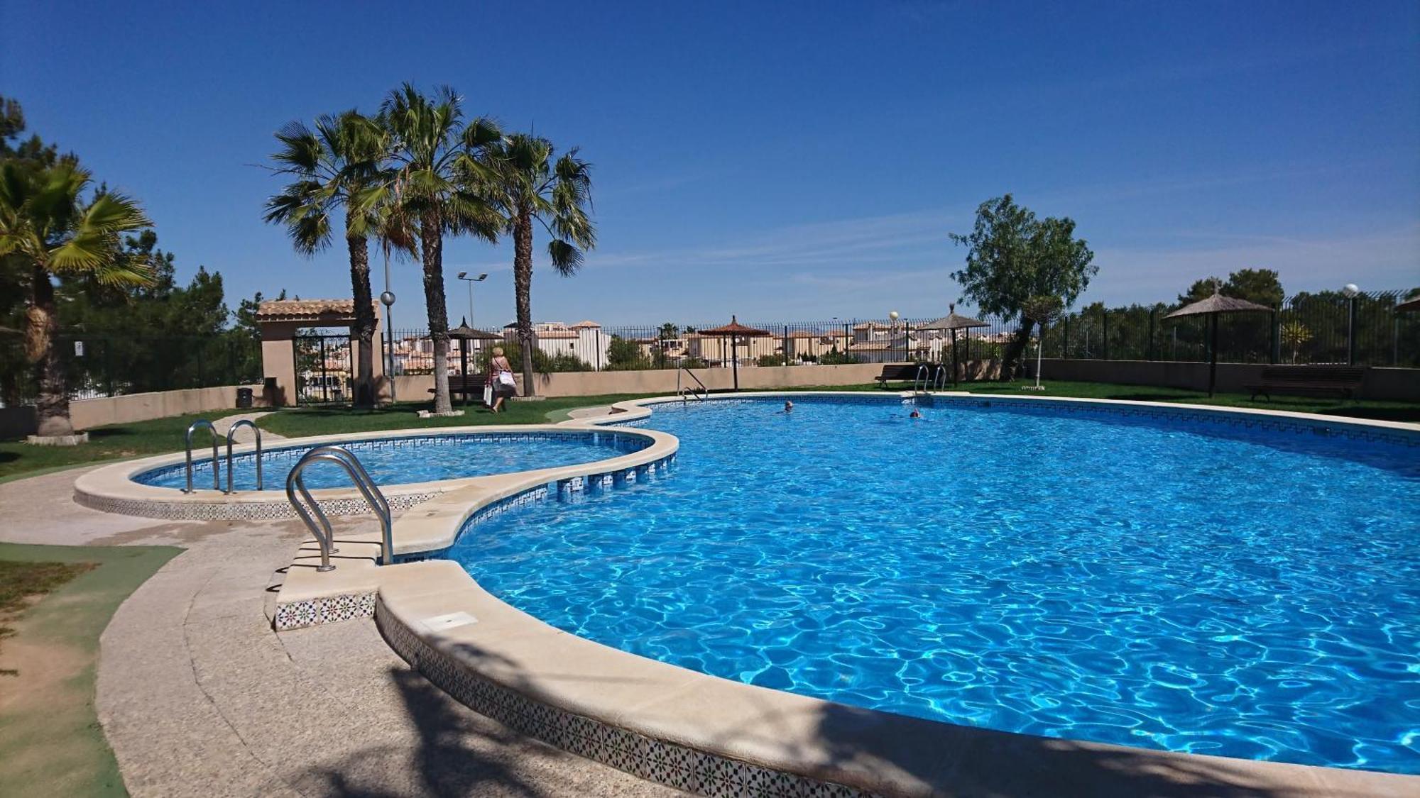 Orihuela - Sleeps 6 - Pool - Parking - Petfriendly Villa ภายนอก รูปภาพ