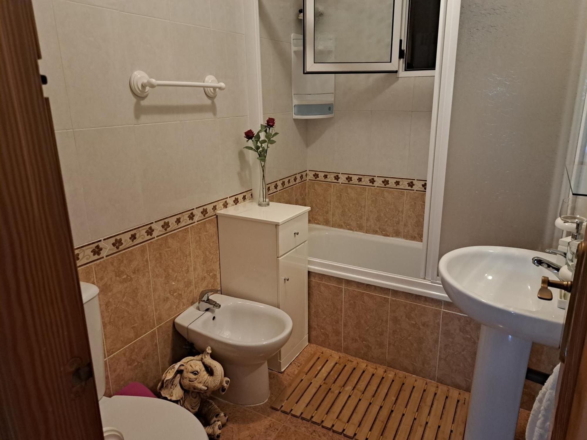 Orihuela - Sleeps 6 - Pool - Parking - Petfriendly Villa ภายนอก รูปภาพ